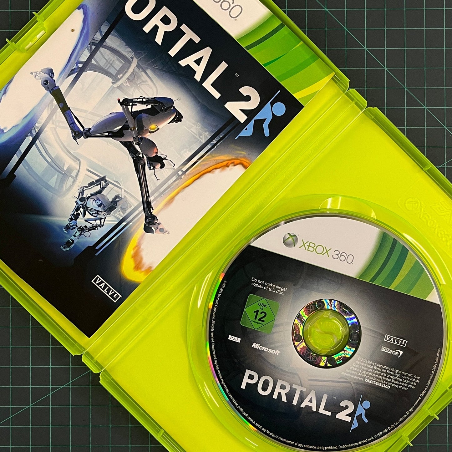 Portal 2 | XBOX 360 | Used Game - RetroguySA