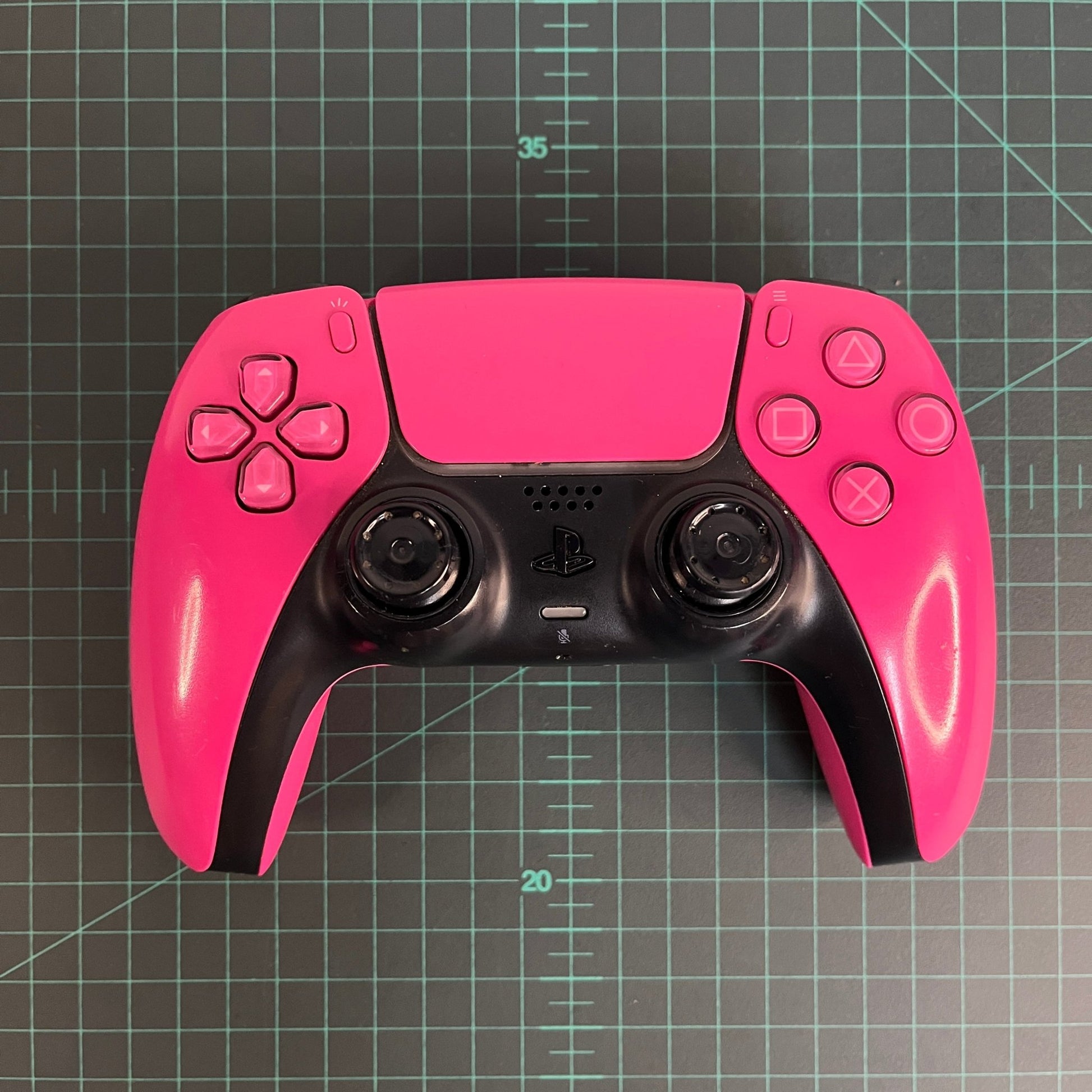 PS5 DualSense Wireless Controller | PS5 | Pink | Used Accessories - RetroguySA