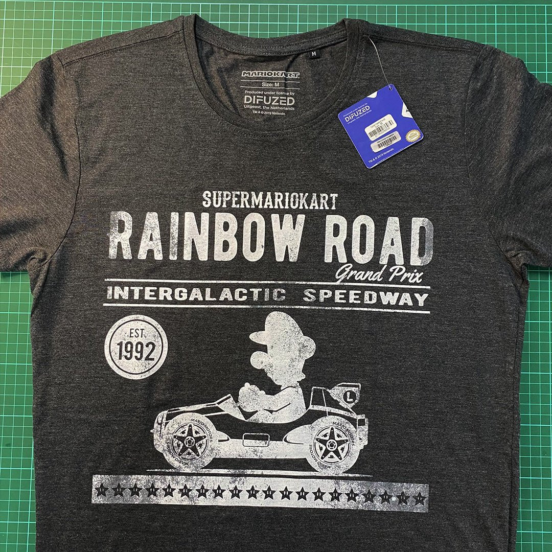 Mario Kart Vintage Garage Mens T-shirt | Nintendo Apparel | Official Licensed | New - RetroguySA
